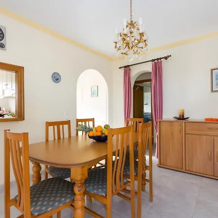 Abahana Villas Maripaz Βίλα *